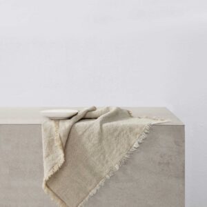 Frayed Edge Linen Dining Napkin Set in Natural
